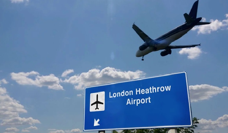 Heathrow flights resume after massive fire shuts down airport